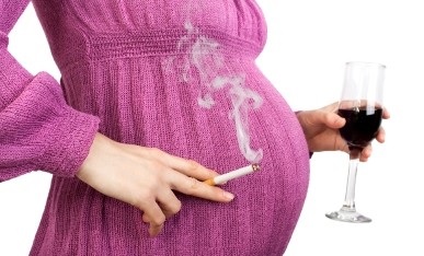 عوارض مصرف مواد مخدر در دوران بارداری